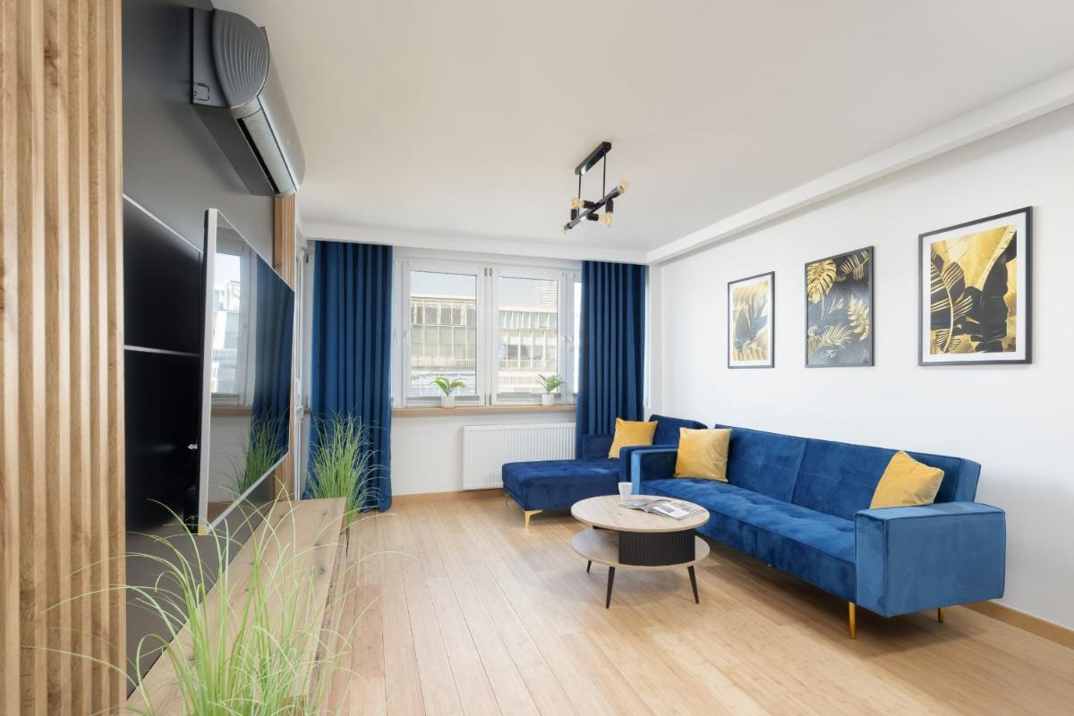 Image 3 of Beautiful Apartment with Balcony in Heart of Warsaw by Noclegi Renters