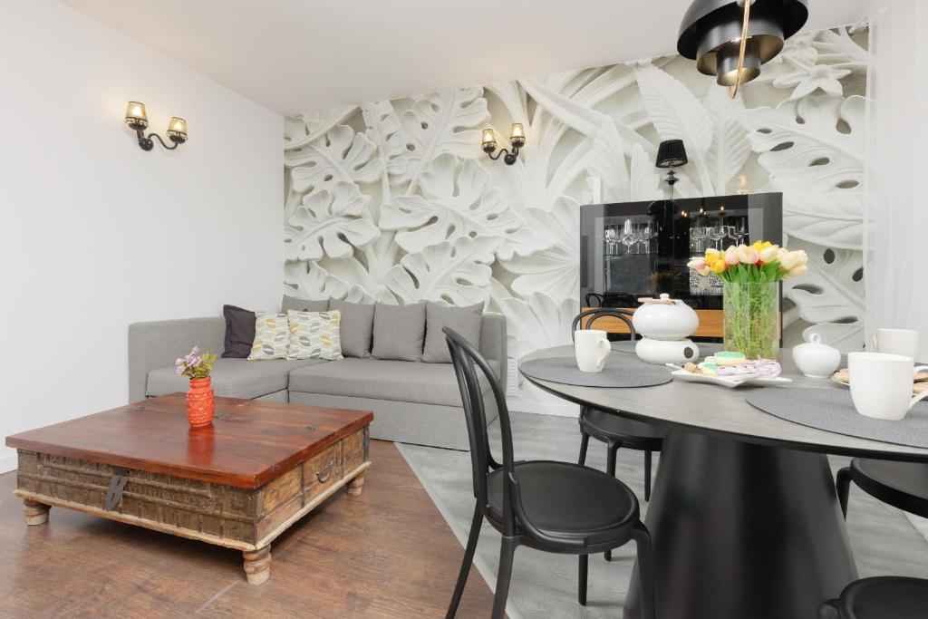 Image of Błonia Wilanowskie Apartment Warsaw by Noclegi Renters