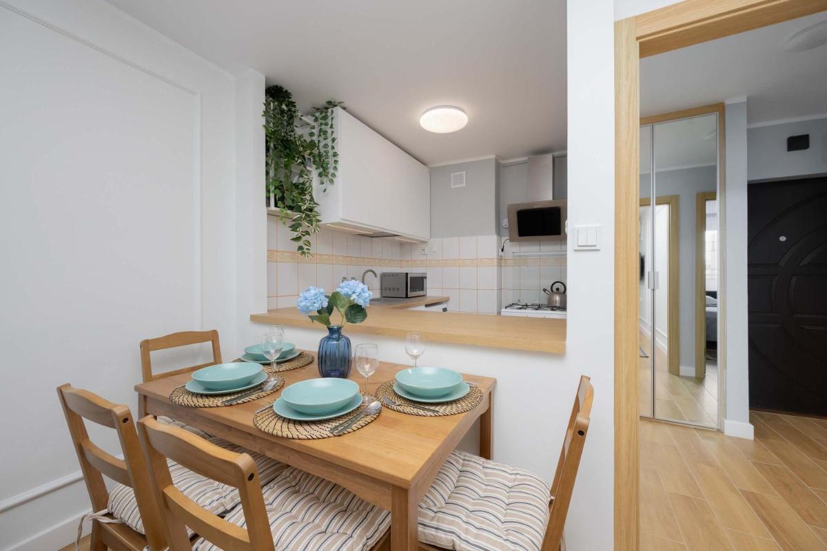Image 2 of Bright Apartment with Air Conditioning in the Capital by Noclegi Renters