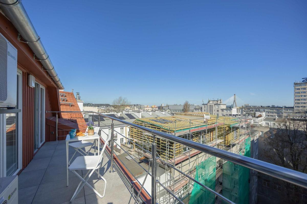 Image 6 of Bright Apartments with Air Conditioning Near the Copernicus Science Center in Warsaw by Noclegi Renters