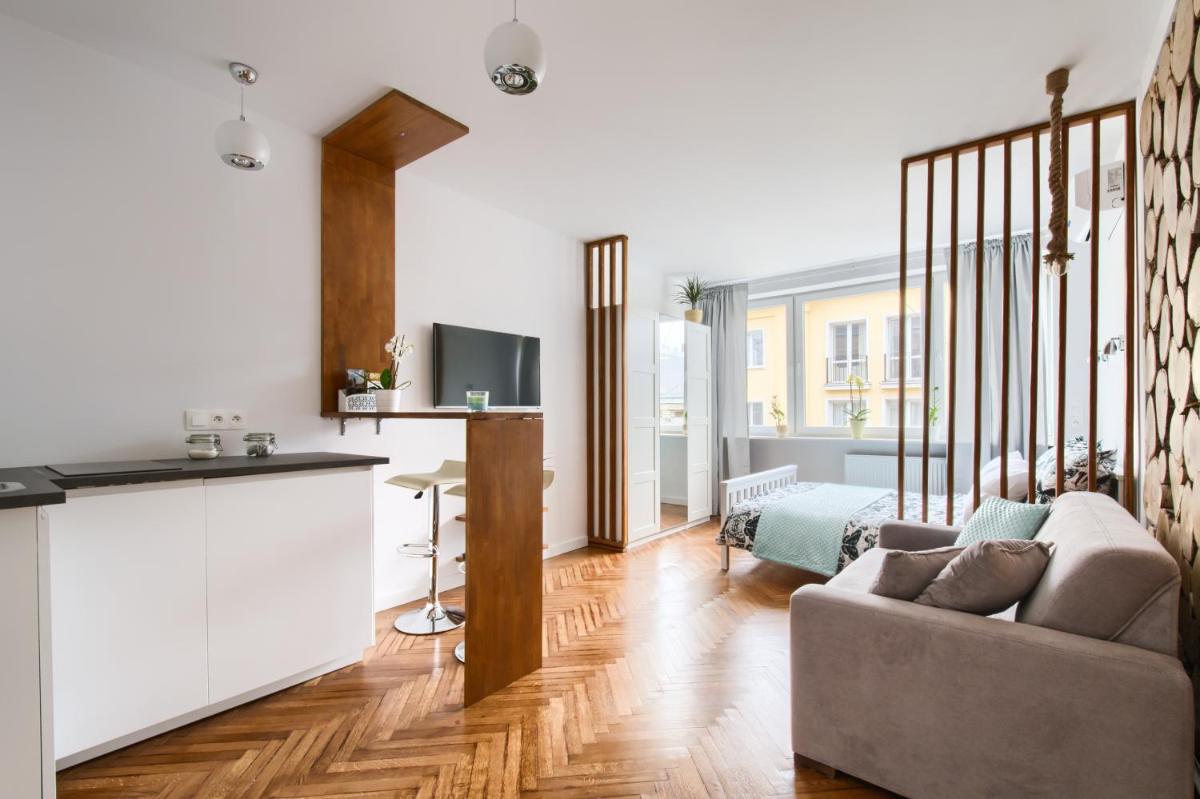 Image 3 of Central Station Apartment – Wilcza
