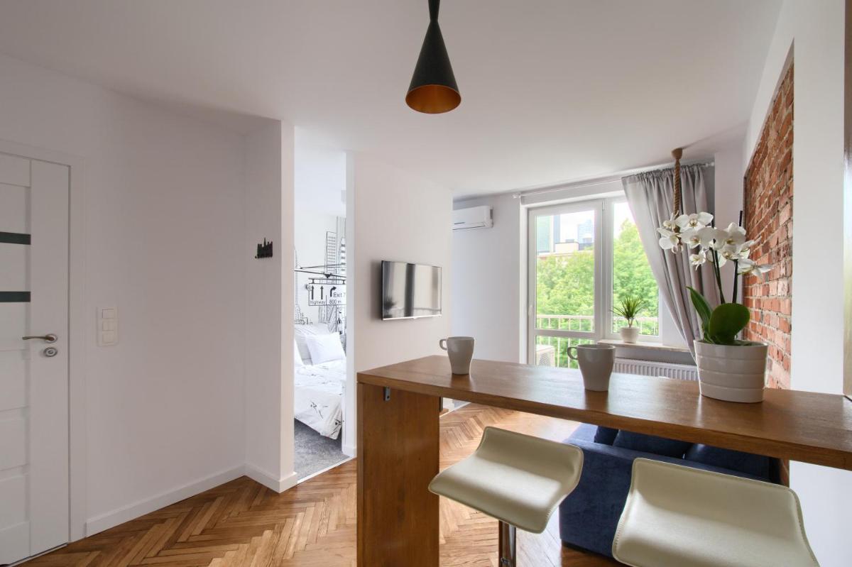 Image 6 of Central Station Apartment – Wilcza