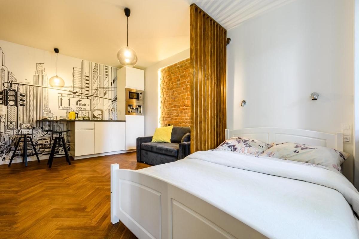 Image 3 of Central Station Apartments