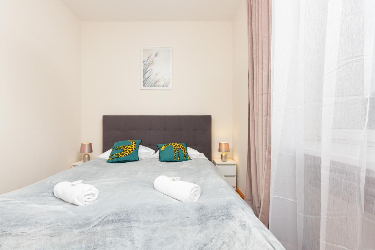 Image 2 of City Center Apartment Elektoralna by Noclegi Renters