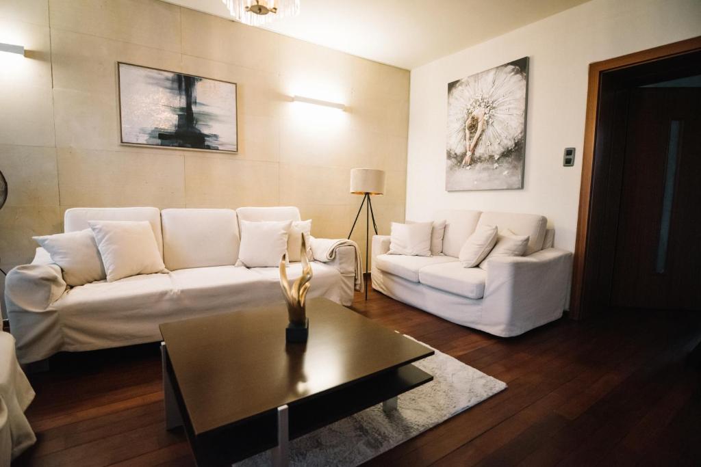 Image of ClickTheFlat Ceremony Old Town Apartment