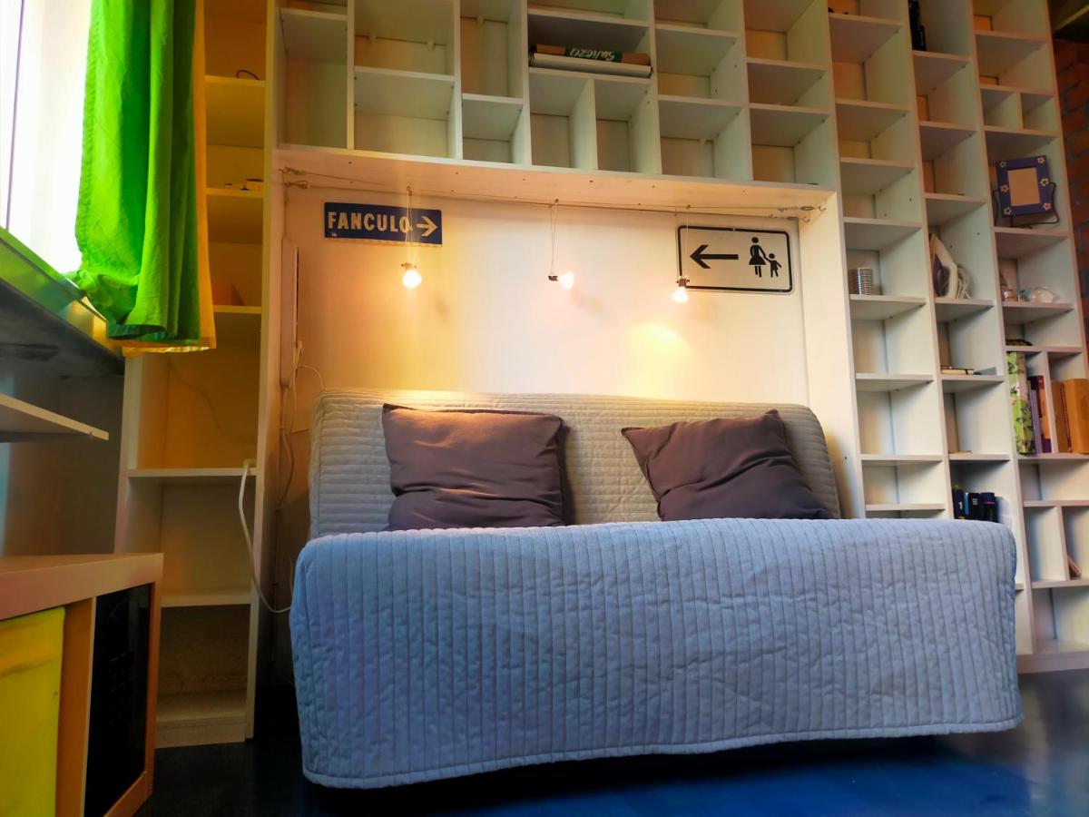 Image 6 of Colourful space, so central