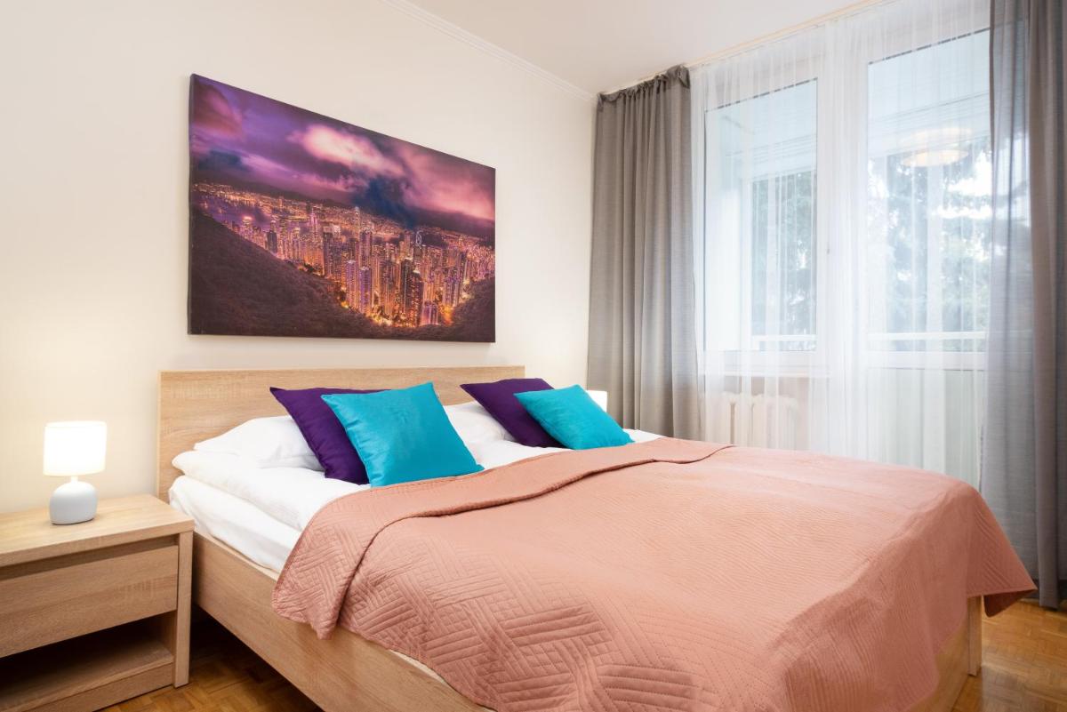 Image 1 of Comfy & Spacious Apartment Warsaw by Noclegi Renters