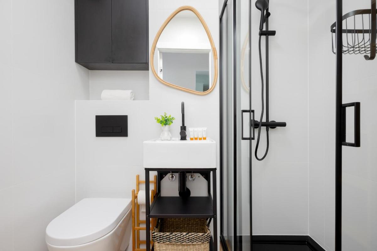Image 6 of Cozy Apartment near Royal Baths Park by Noclegi Renters