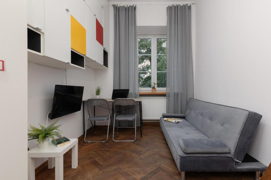 Image of Cozy Studio for 3 Guests near Centrum Praskie Koneser by Noclegi Renters