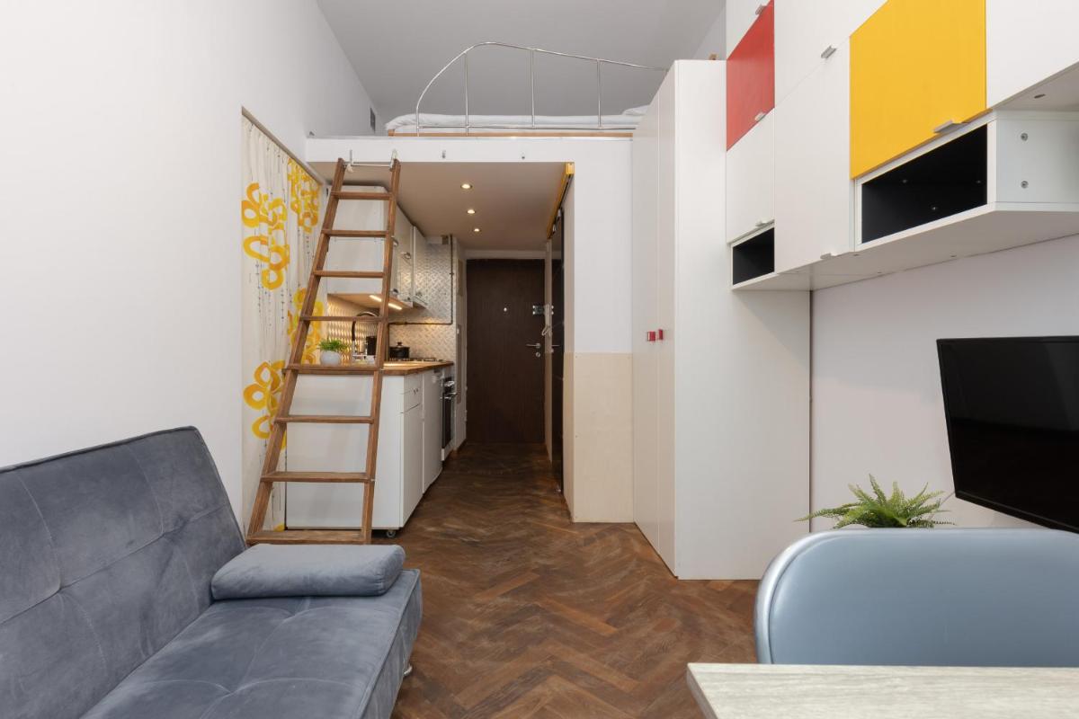 Image 2 of Cozy Studio for 3 Guests near Centrum Praskie Koneser by Noclegi Renters