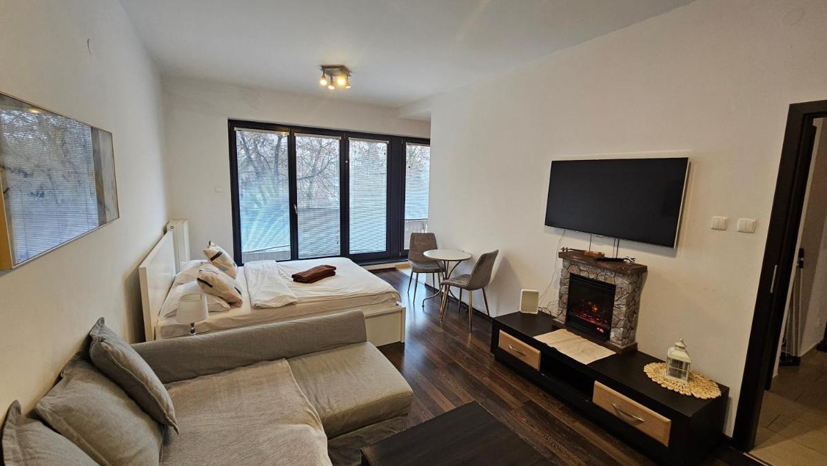 Image 4 of Dekart Arkadia Apartments