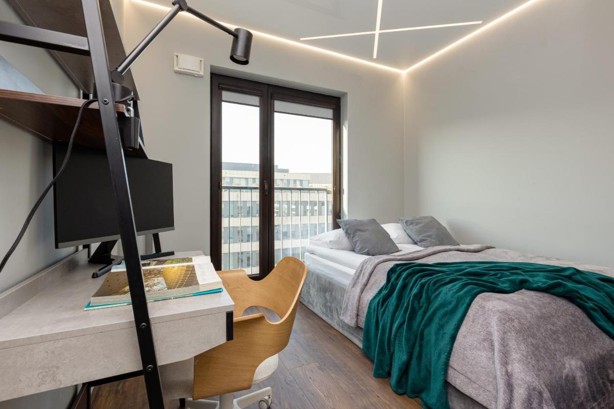 Image 1 of Emerald Residence Warsaw with Parking by Noclegi Renters
