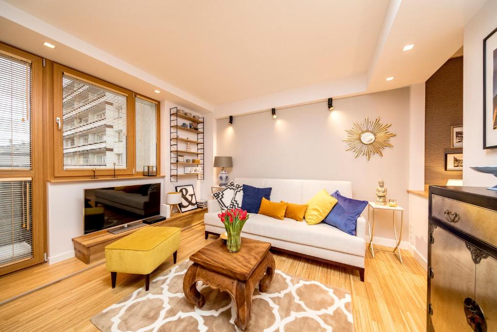 Image of Golden Apartment with Air Condition by Your Freedom