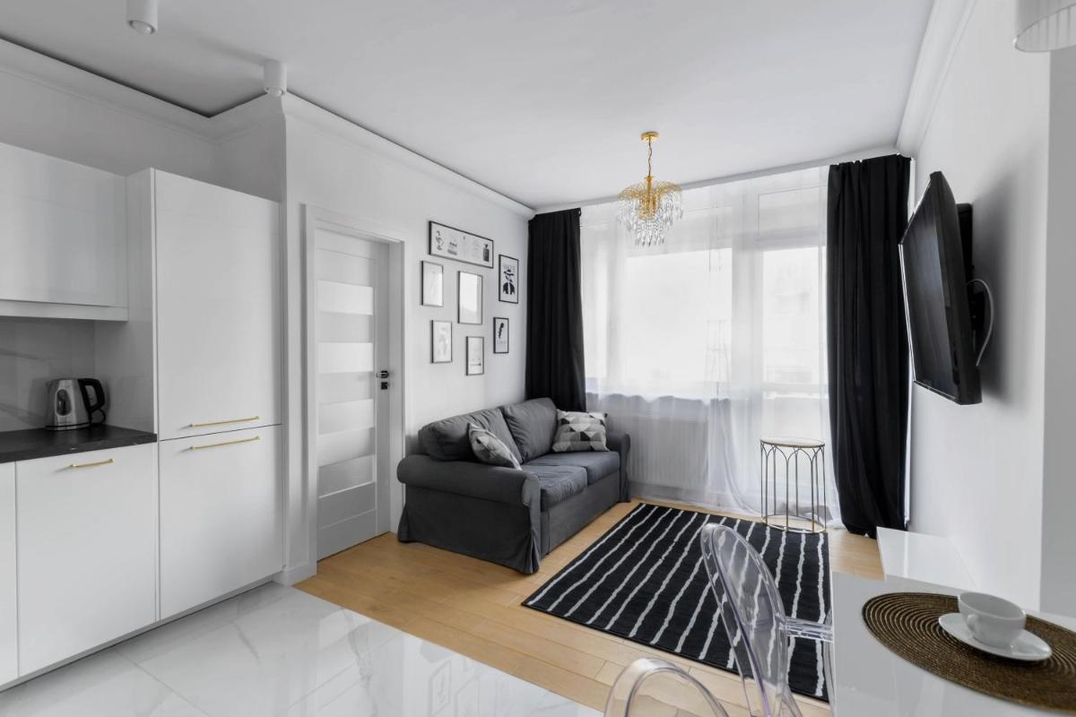 Image 2 of Grand Theatre Prime Apartment