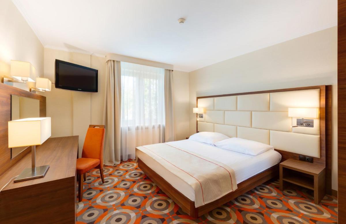 Image 1 of Hotel Boss