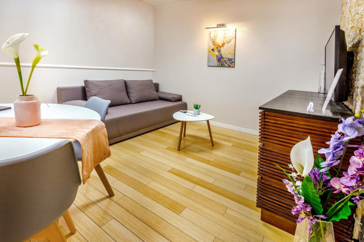 Image 4 of JessApart– Babka Tower Apartment