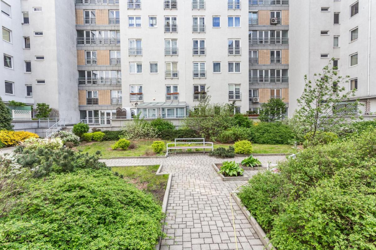 Image 5 of JessApart– Babka Tower Apartment