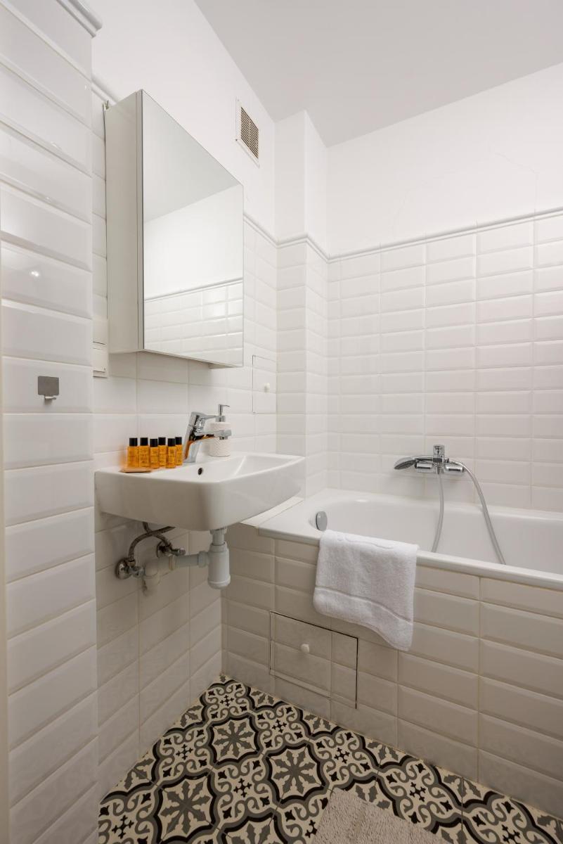 Image 3 of Krucza City Centre Apartment