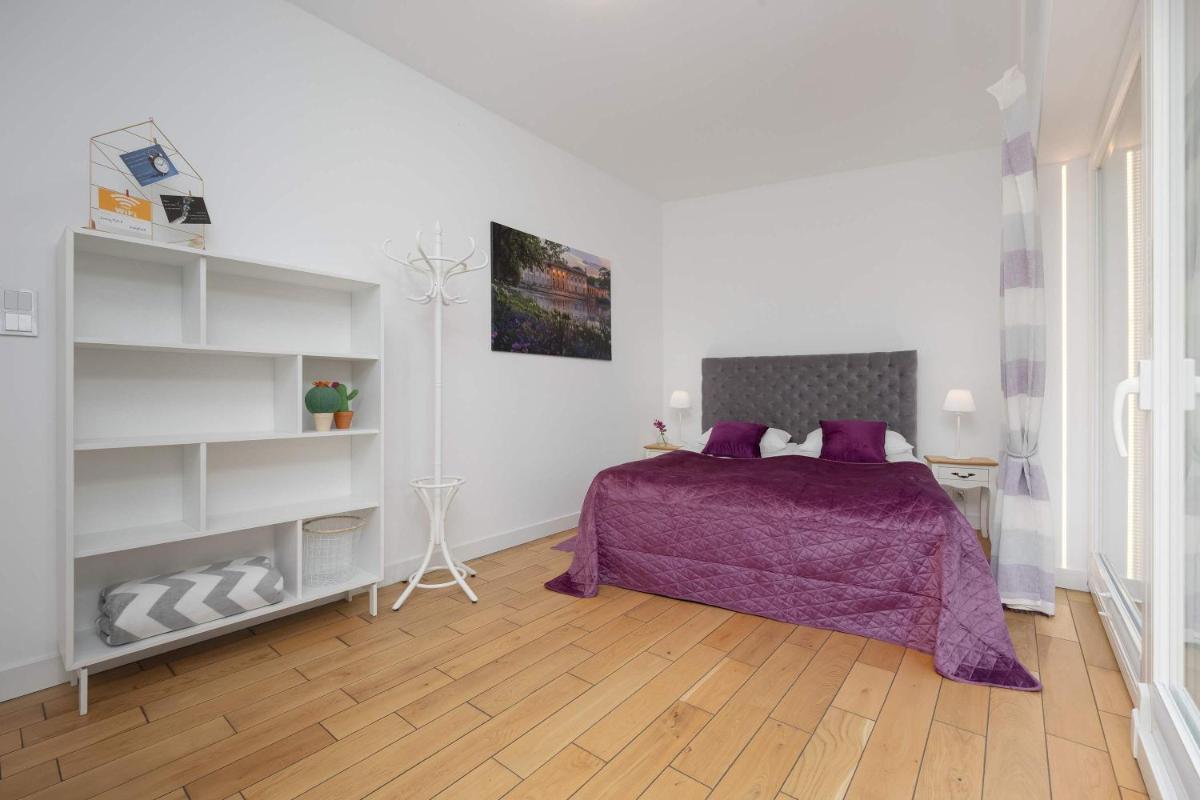 Image 3 of Lovely Apartment in Warsaw with Parking near Royal Baths Park by Noclegi Renters