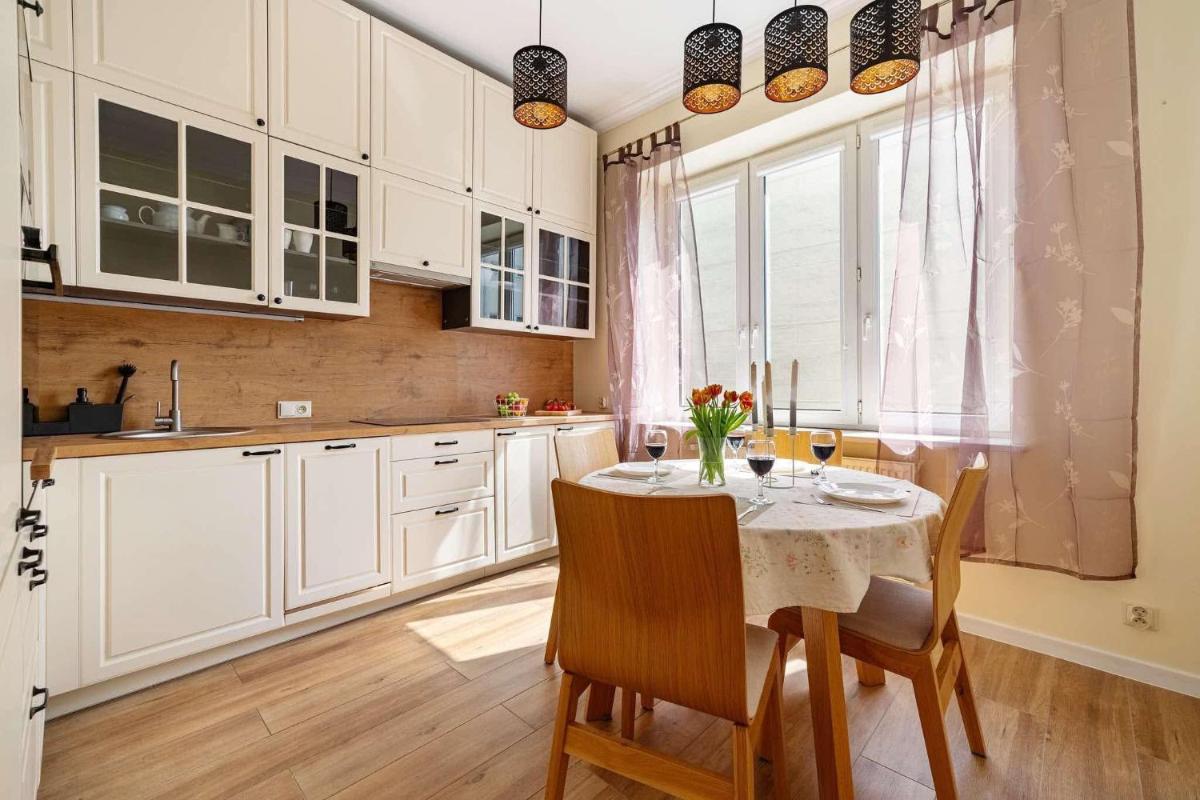 Image 3 of Luxury Apartment on Zlota Street