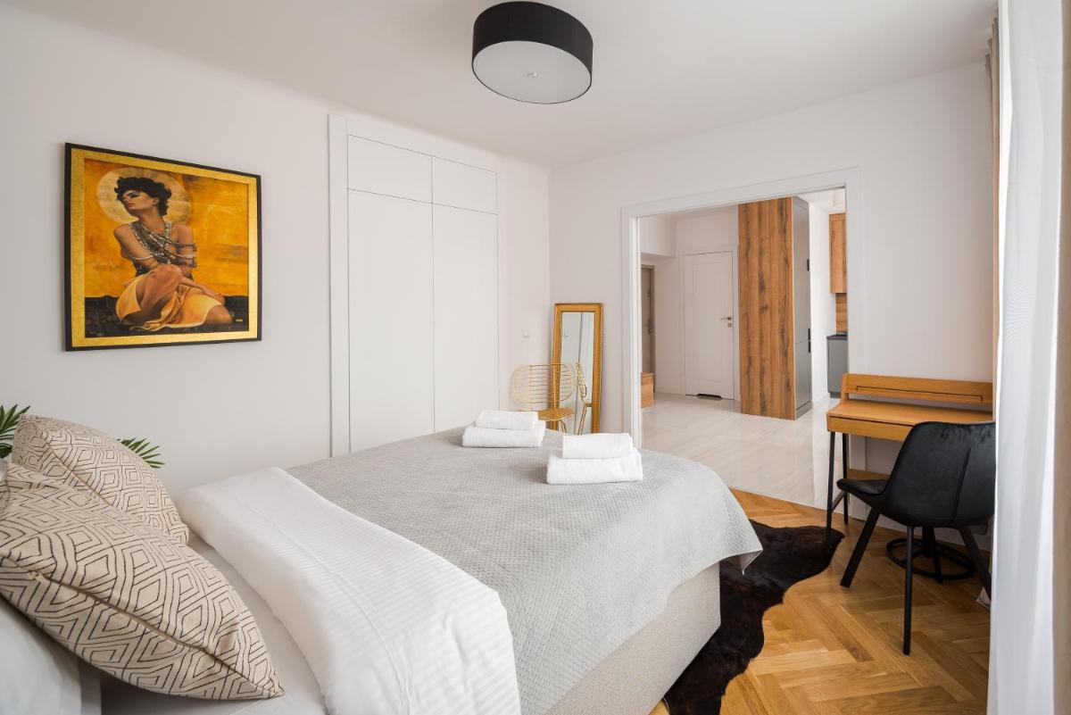 Image 1 of Metro Ratusz Arsenał Deluxe Apartment