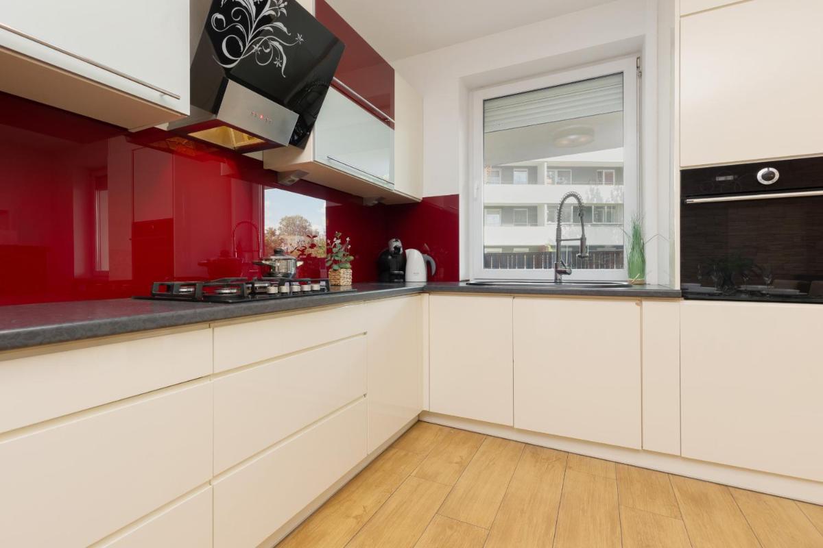 Image 3 of Metro Targówek Spacious Apartment with Parking by Noclegi Renters