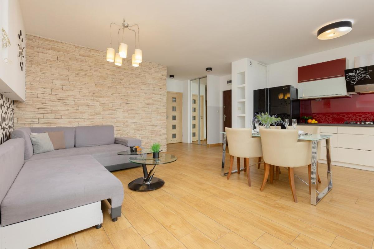 Image 4 of Metro Targówek Spacious Apartment with Parking by Noclegi Renters