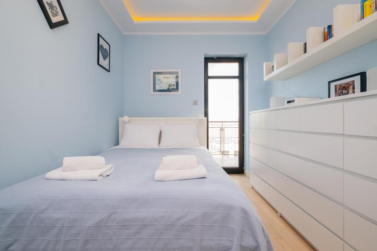 Image 1 of Modern Apartment Across the Ponds
