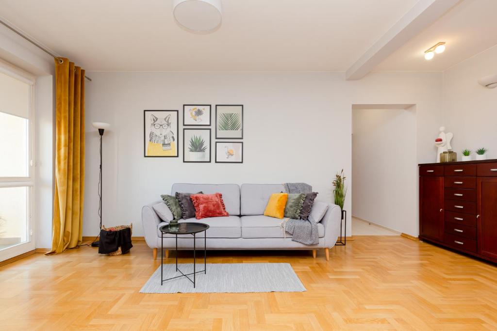 Image of Mokotów Apartment Bluszczańska by Noclegi Renters
