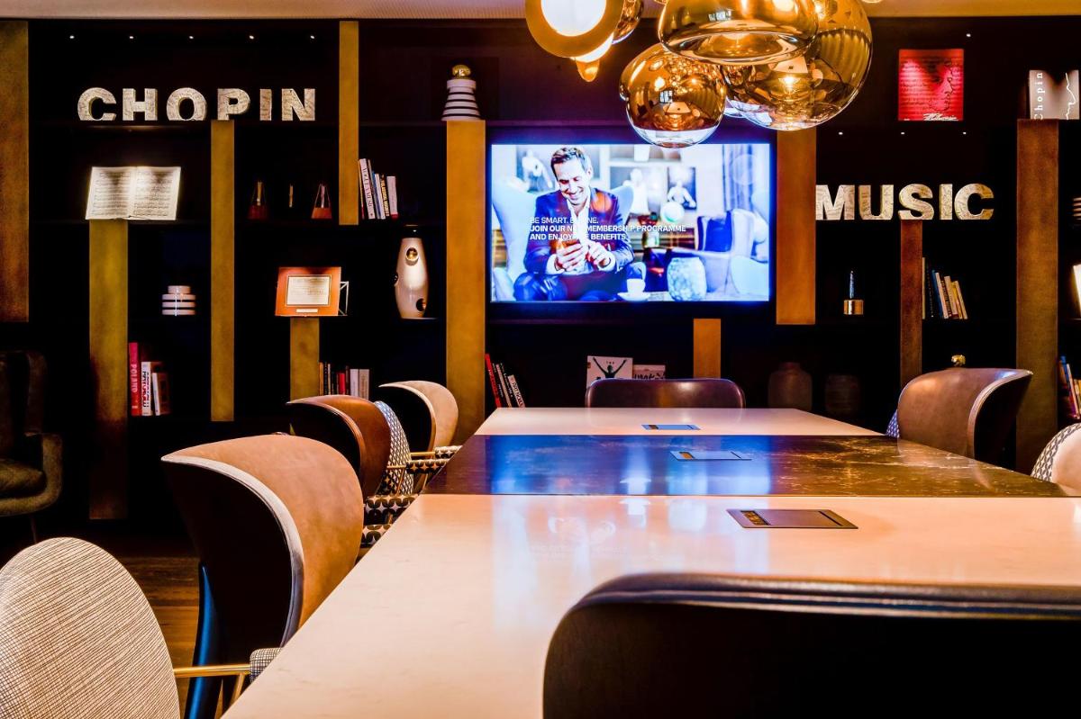 Image 2 of Motel One Warsaw-Chopin