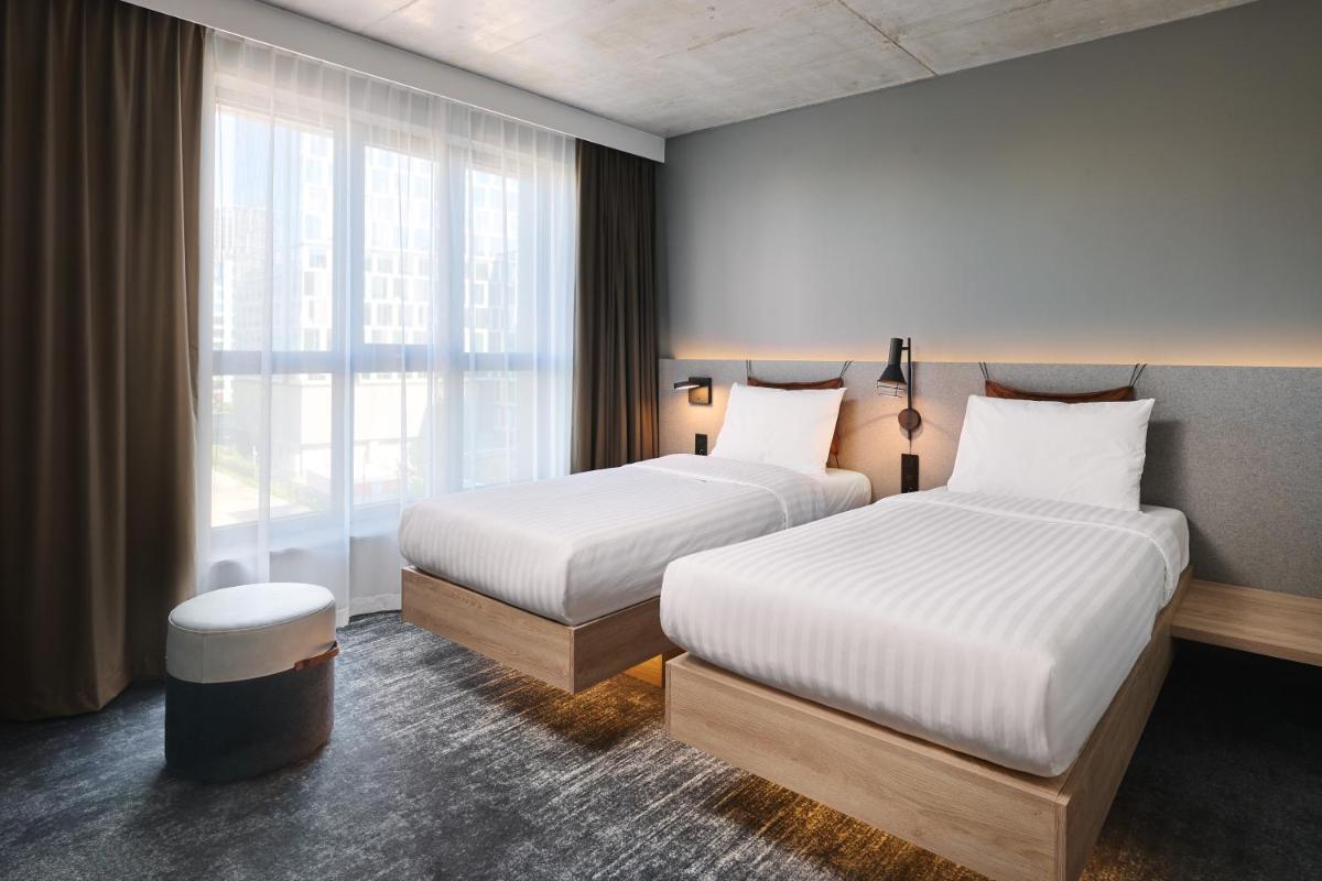 Image 3 of Moxy Warsaw City