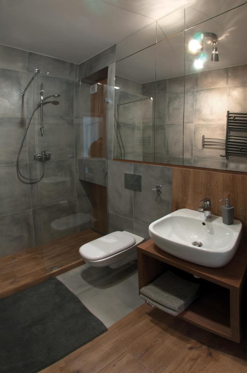 Image 5 of Old Town Grand Theatre Apartment