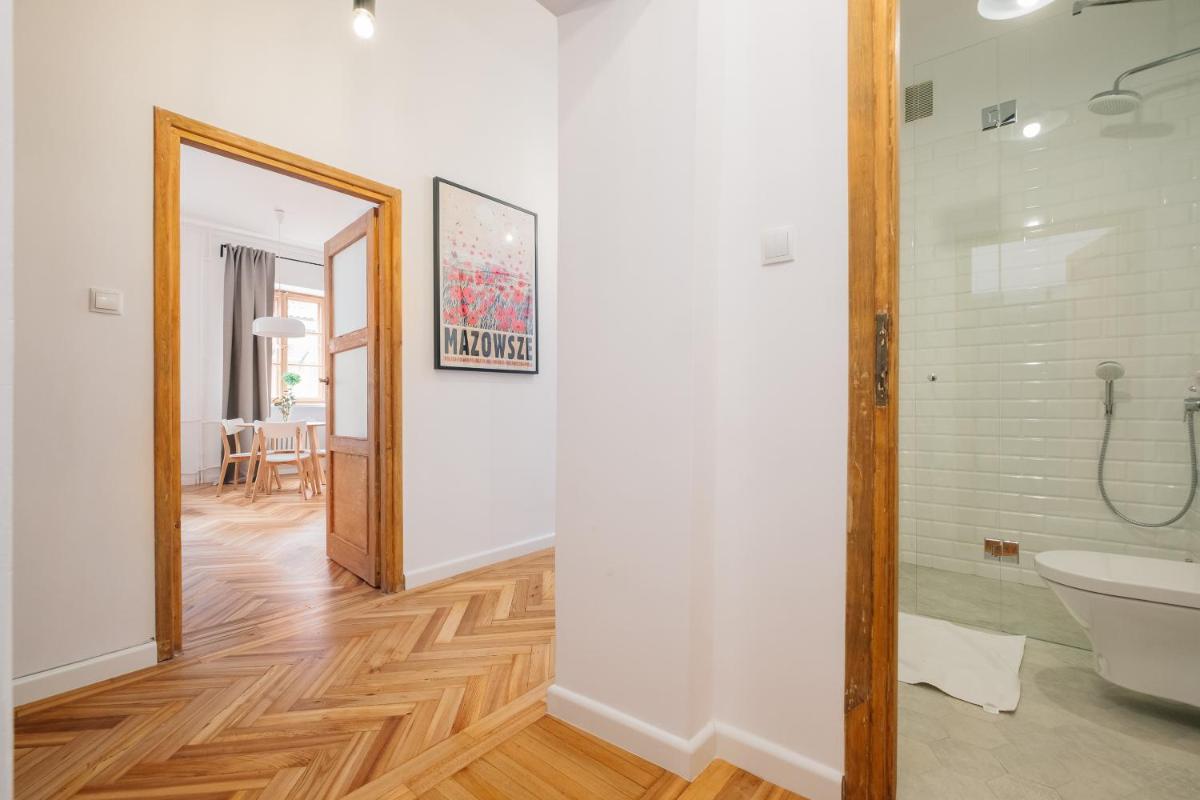 Image 2 of Old Town Market Place Apartment