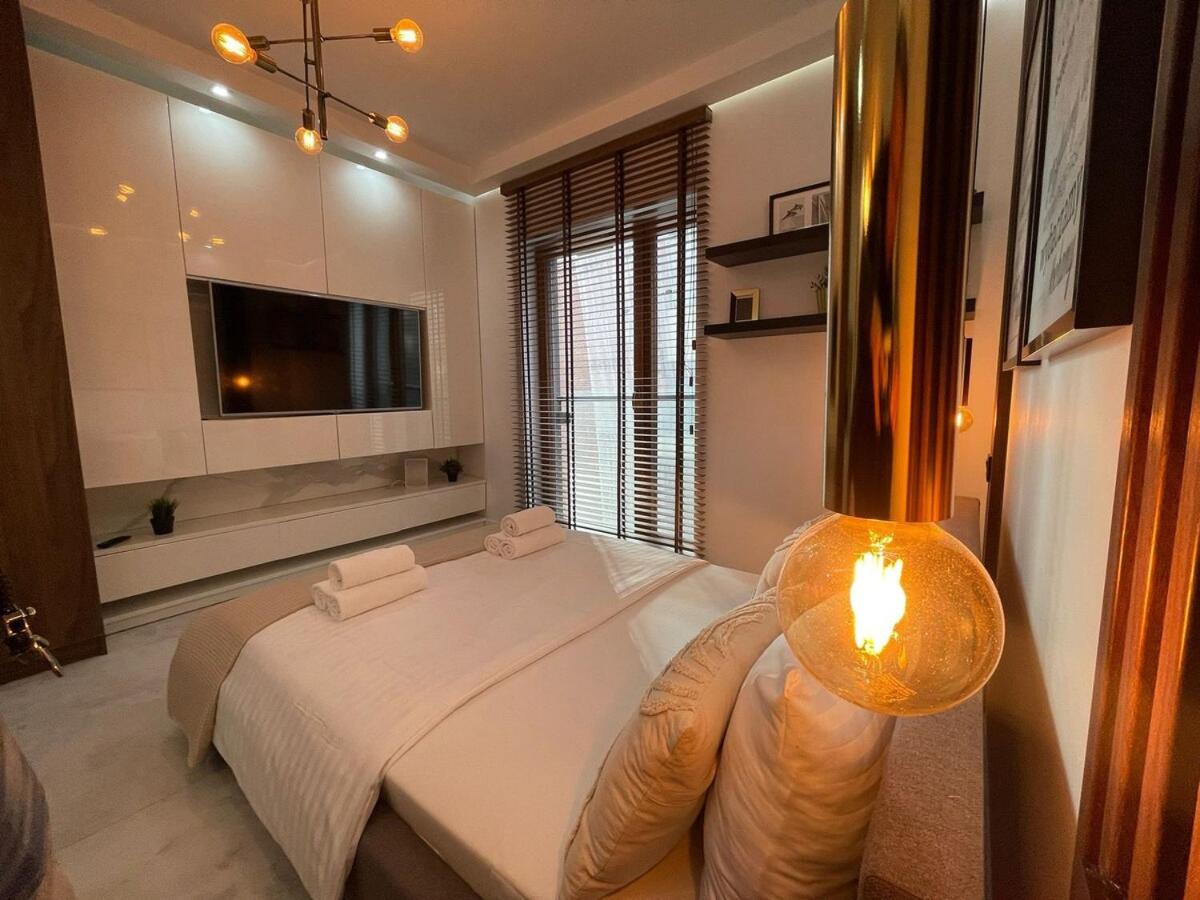 Image 1 of Pawia Charming Studio