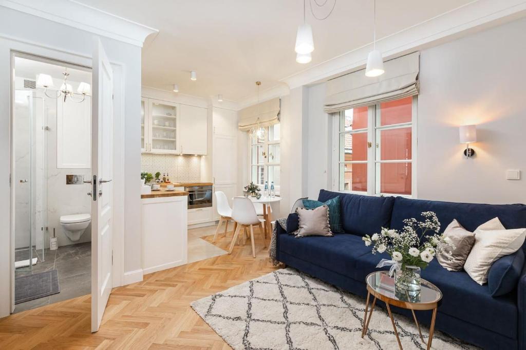 Image of Plac Zamkowy – Apartment with City View by Noclegi Renters