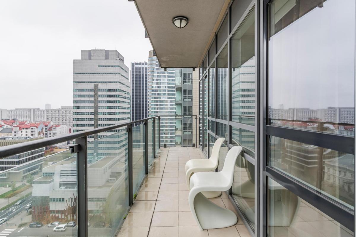 Image 5 of Platinum Towers – luxury City Centre apartment with a view