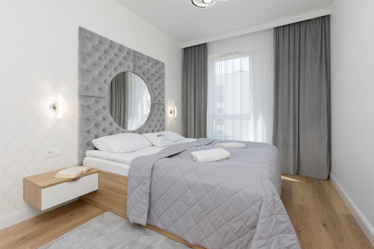 Image 1 of Praga Arte Apartments with Parking & Balcony by Noclegi Renters