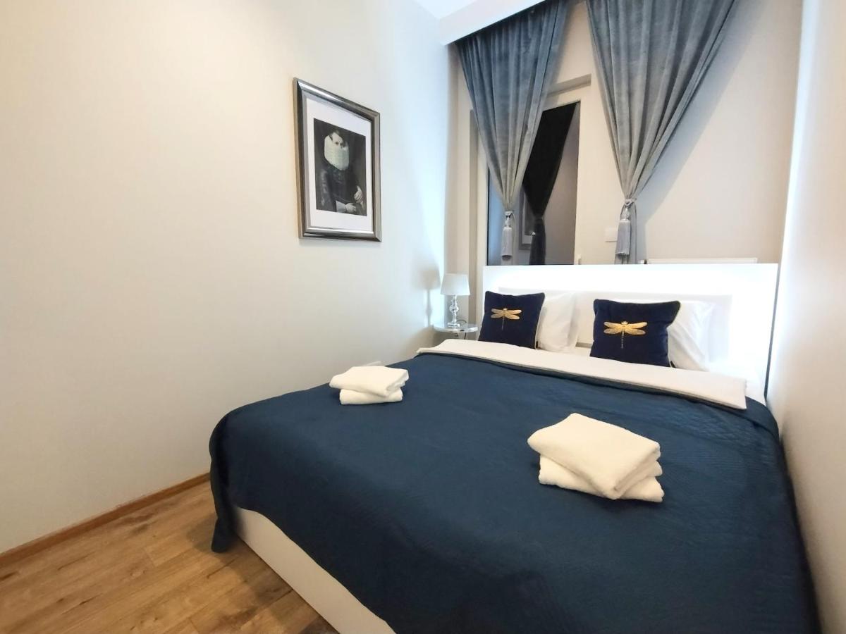 Image 1 of Prymasa Tysiąclecia 83A City Center Viev Sperate Bedroom By Perfect Apart 530