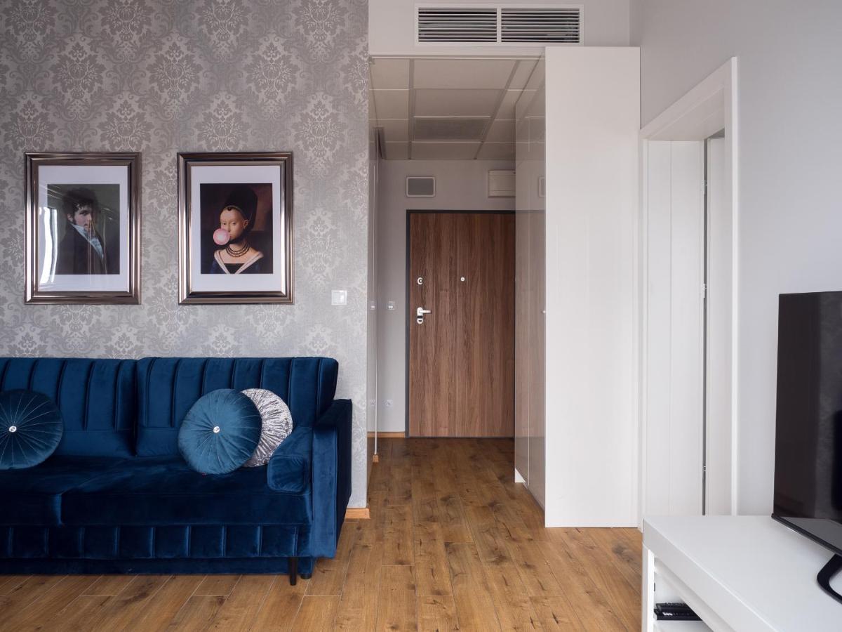 Image 4 of Prymasa Tysiąclecia 83A City Center Viev Sperate Bedroom By Perfect Apart 530
