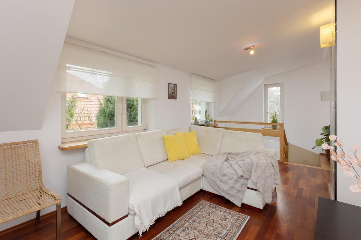 Image 2 of Quiet Bemowo House with Garden by Noclegi Renters