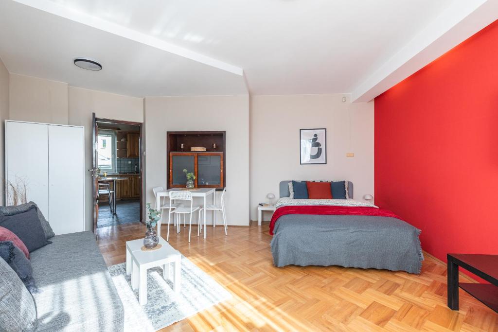 Image of ROOM Powstańców Śląskich 61