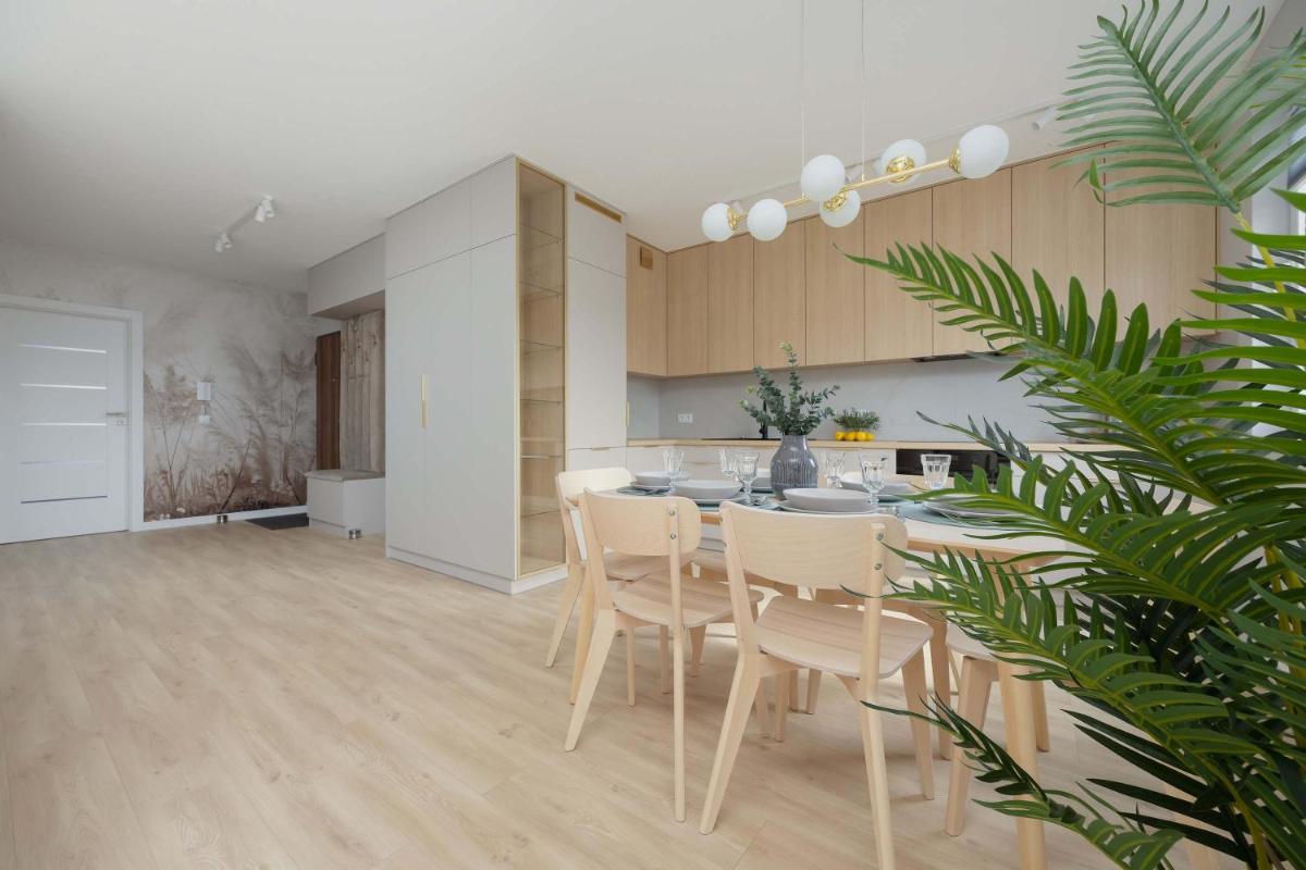 Image 2 of Spacious Apartment with Parking on Grochów by Noclegi Renters