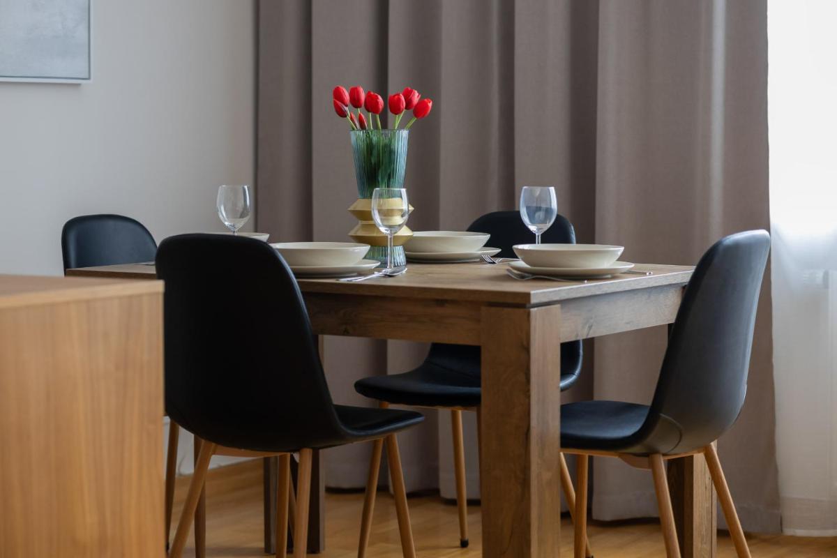 Image 5 of Spacious Filtry Apartment near Pola Mokotowskie by Noclegi Renters