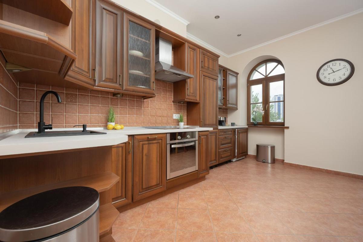 Image 3 of Spacious Filtry Apartment near Pola Mokotowskie by Noclegi Renters