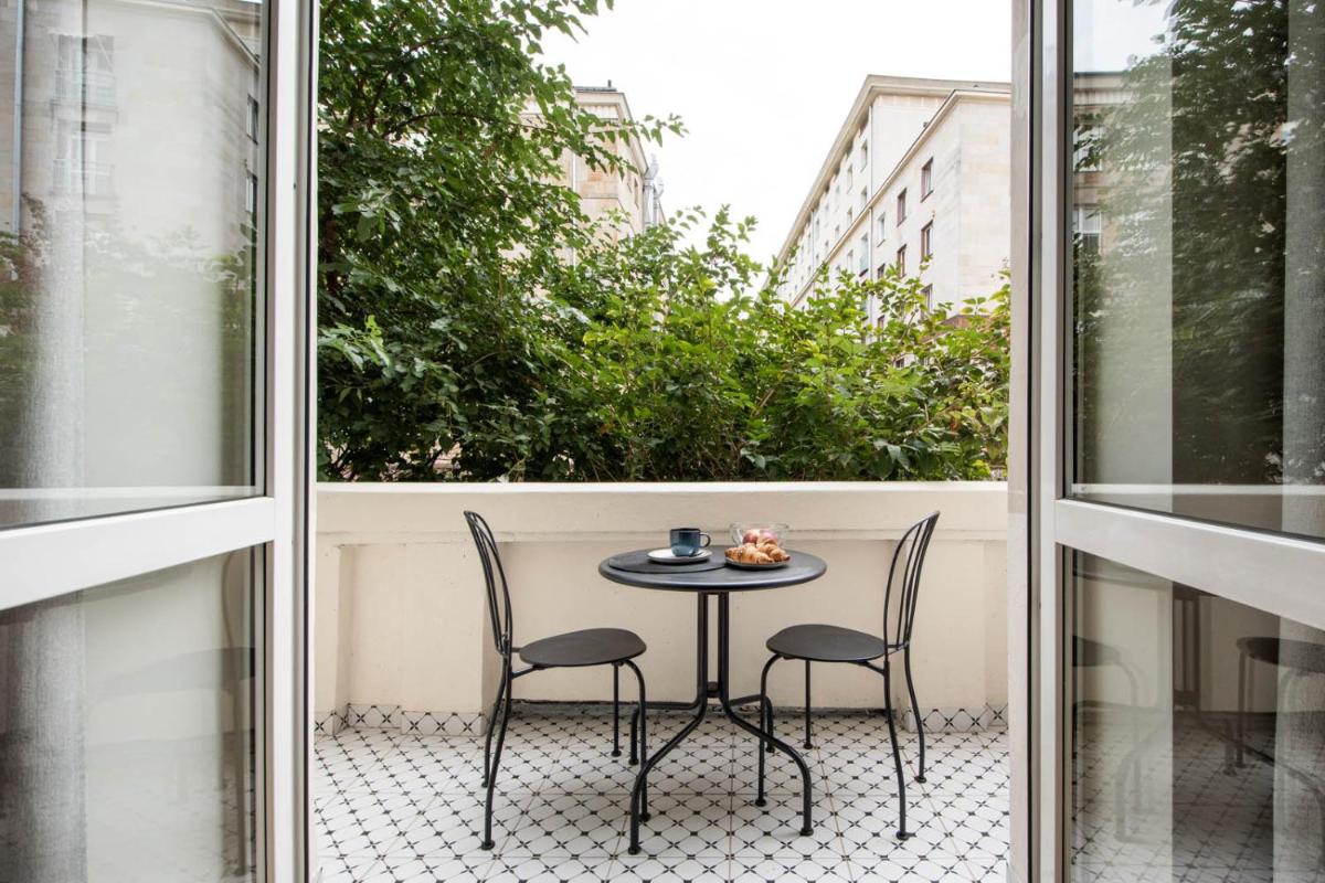 Image 5 of Stunning 2bed with terrace and parking