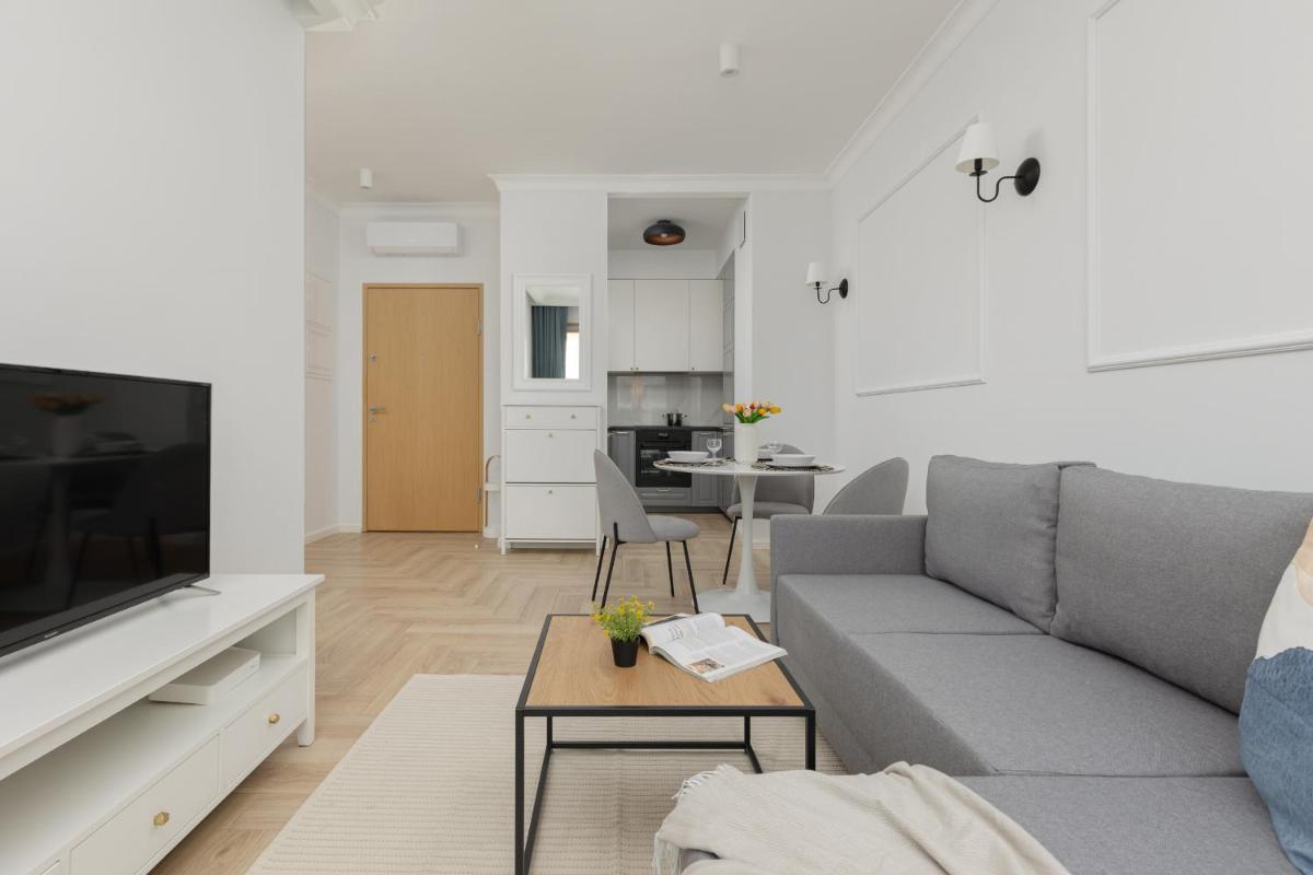 Image 6 of Stylish Apartment Kolejowa & Parking & Balcony by Noclegi Renters