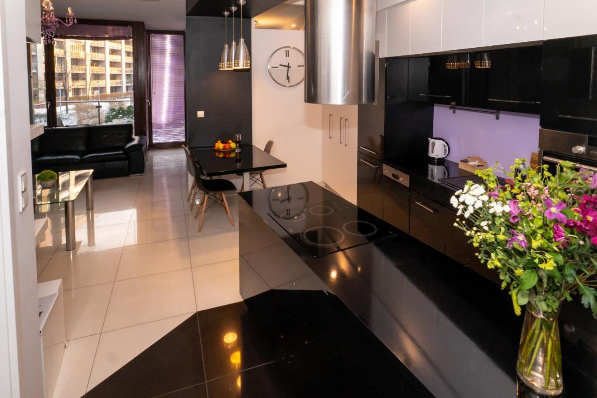 Image 4 of Triton Apartments