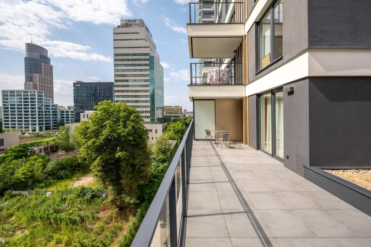 Image 5 of Unique Tower Business View Apartment