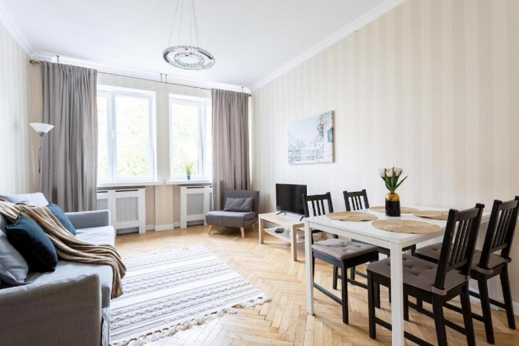 Image of Urban Chic – Two Bedrooms Apartment – City Center&Nowy Swiat