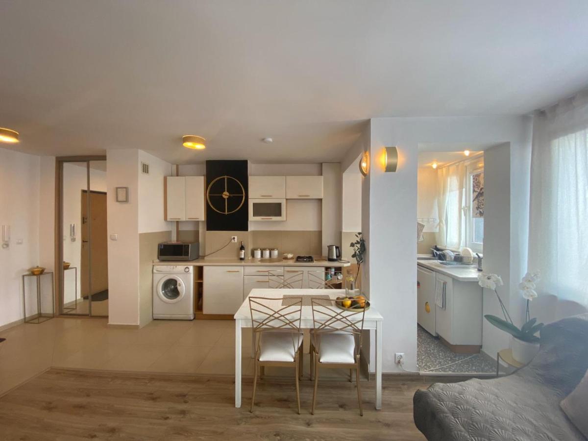 Image 1 of Vicky – New Apartment Centrum Srodmiescie